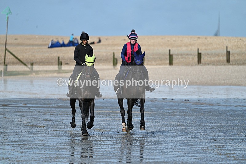WJ7_4309 - Leigh Kelly & Jade Bennett 25-08-24