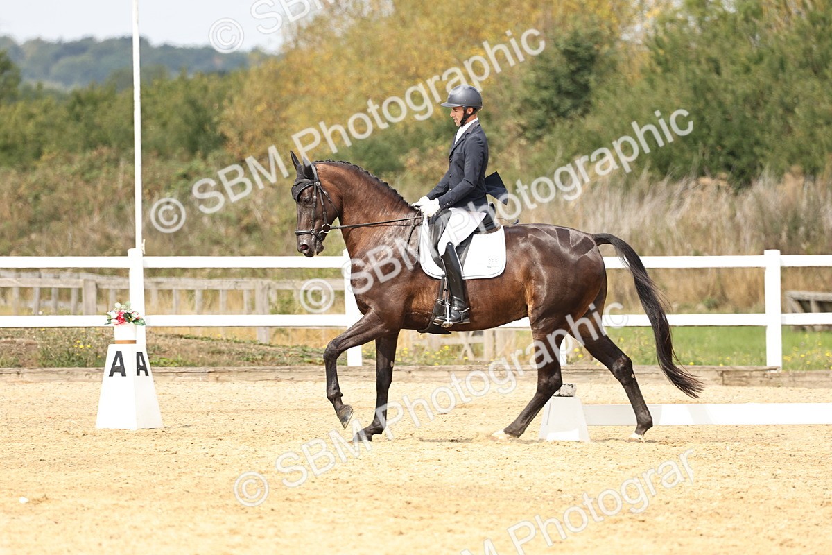 SBM_013080 - Class 3 - Novice 4 - 11.43-12.25
