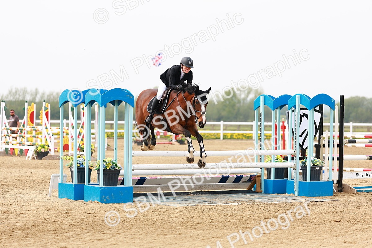  - Class 18 - Senior Newcomers - 1.10m