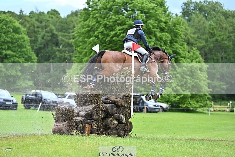 240526-140955-23782 - 449-REDFIELD_FYRE-Cassie_Sanger