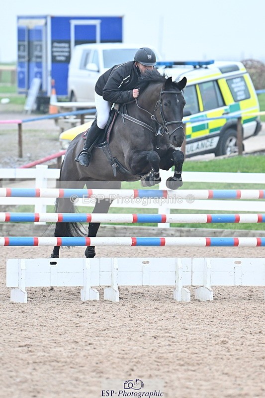 240113A-141609-02293 - Cls 13 Foxhunter and 1.20m Open