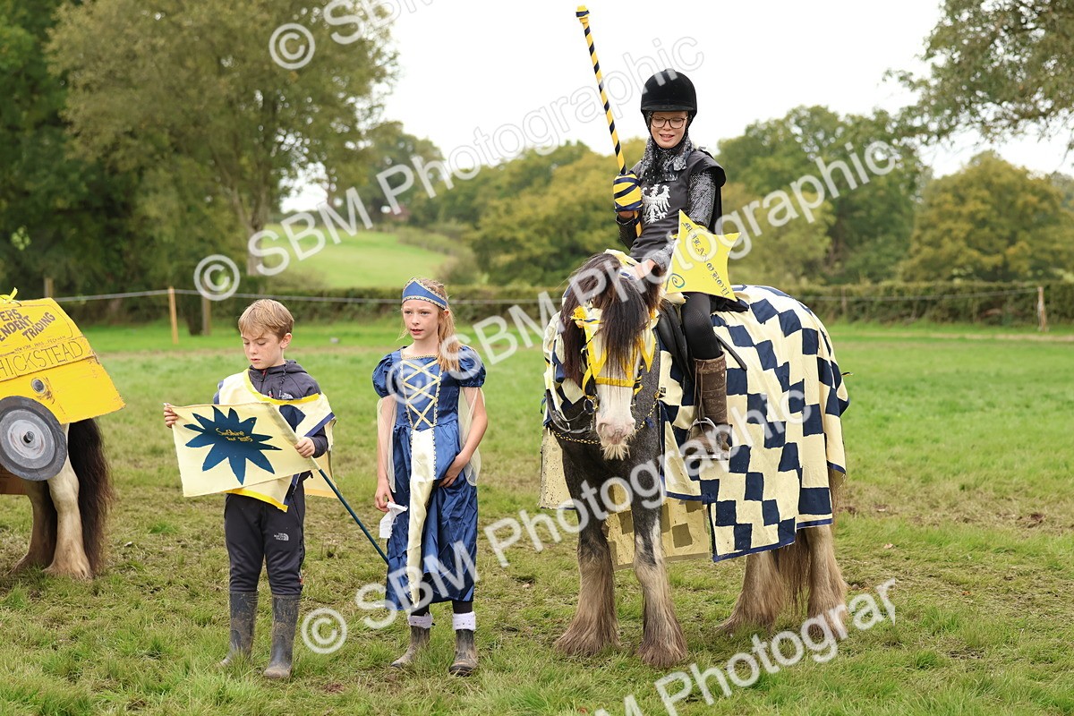 SBM_61683 - S37a - Fancy Dress Showing