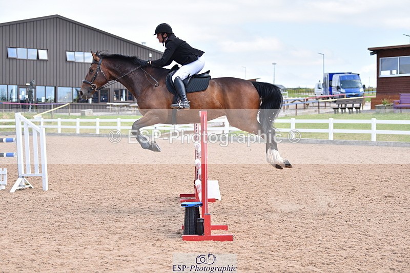 230531A-122226-00275 - Cls 4 Newcomers & 1.10m Open