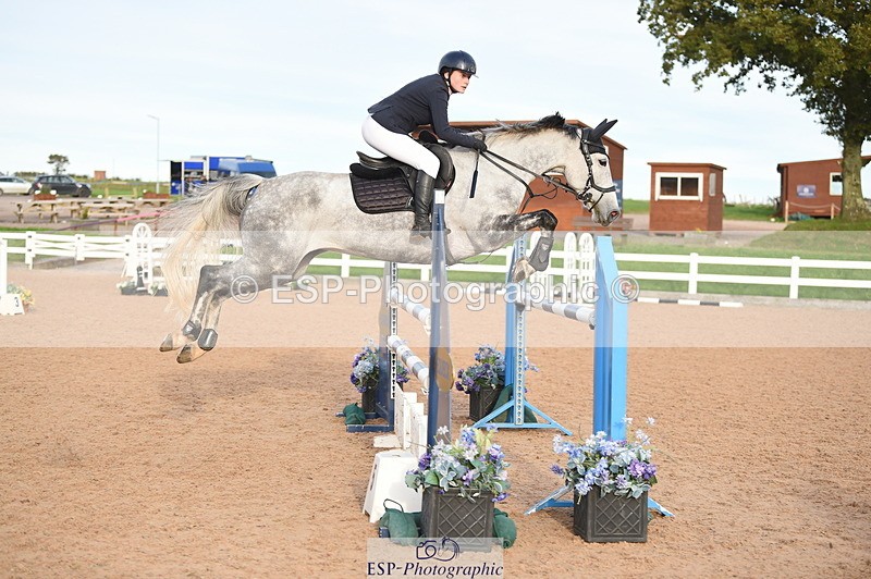 231015A-164146-09367 - Cls 27 1.10m Amateur Q 2nd R