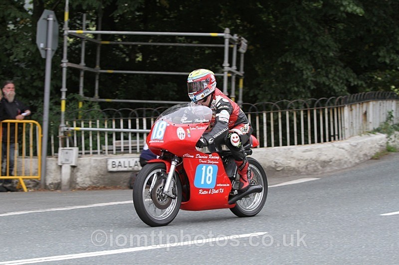 IMG_0269 - 350cc and 250cc Classic TT Race