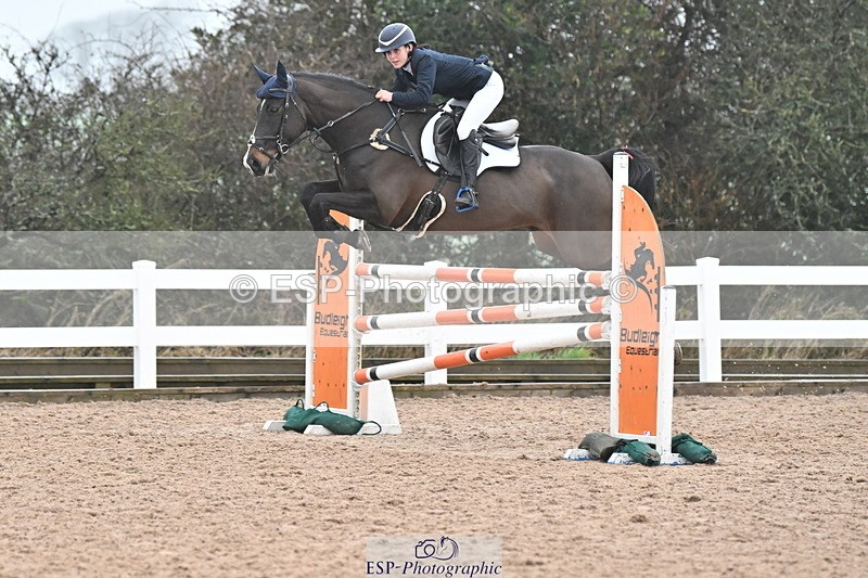 240225A-121800-05161 - Cls 21 Newcomers and 1.10m Open