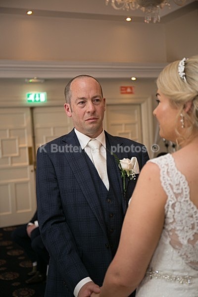 200-2 - Karen and James Wedding in the Castle Arch Hotel