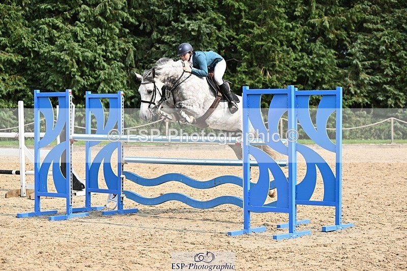 240818-151118-05115 - Cls 12A Snr Foxhunter & 1.20m Open