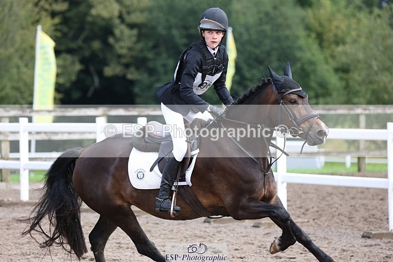 230826-120923-17561 - Round 1 Start to 12.30 coursewalk