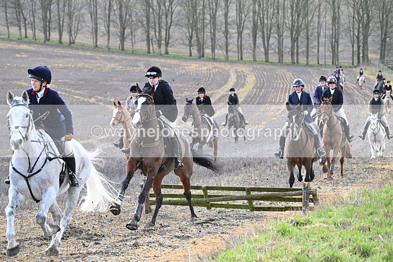 WJ6_8610 - Meet & Line One