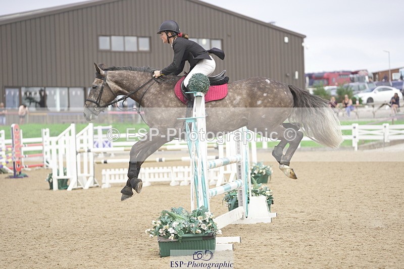 230810A-140430-02602 - Cls 4 1.05m Amateur Quali