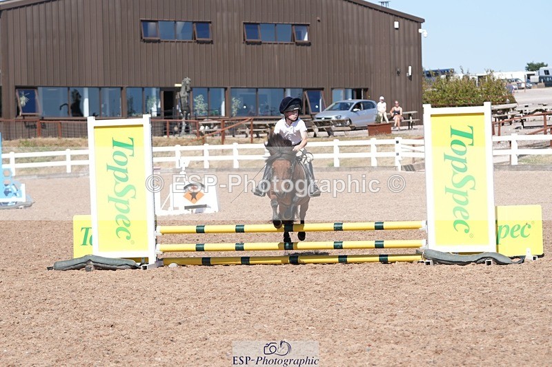 260811-152503-00032 - Cls 1 and 2 Clear Round