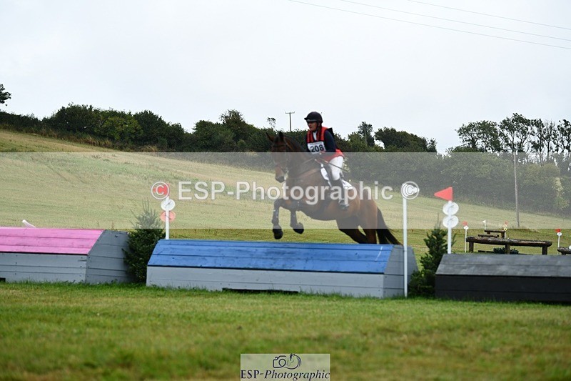 250830-112843-01404 - E-208-Imogen.Carter