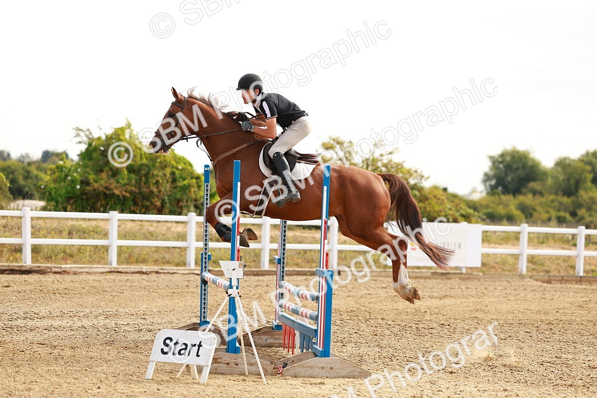 SBM_002110 - Class 8 - Clear Round