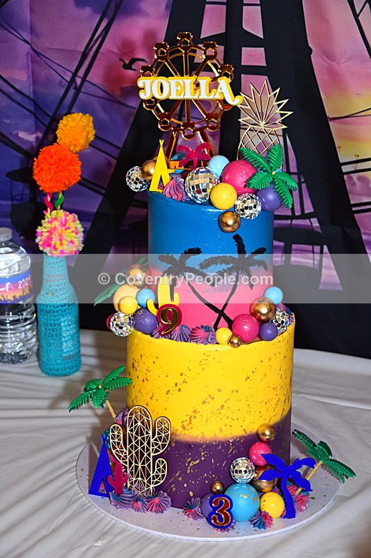 CON-303 - Joey and Ella