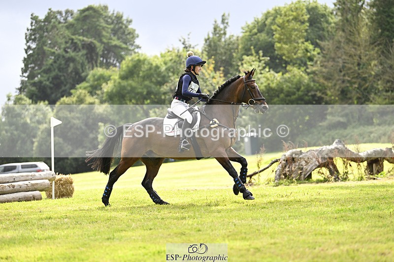 240825X-162022-36257 - 80cm XC 15.30 to 16.30