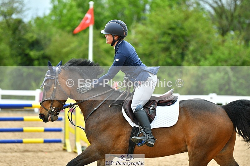 230507A-132938-08143 - Cls 43 1.05m Amateur Quali