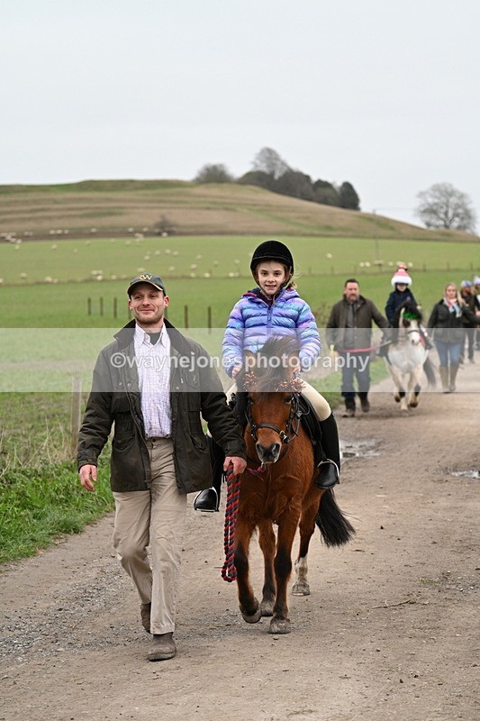 WJ7_1324 - Walk Home