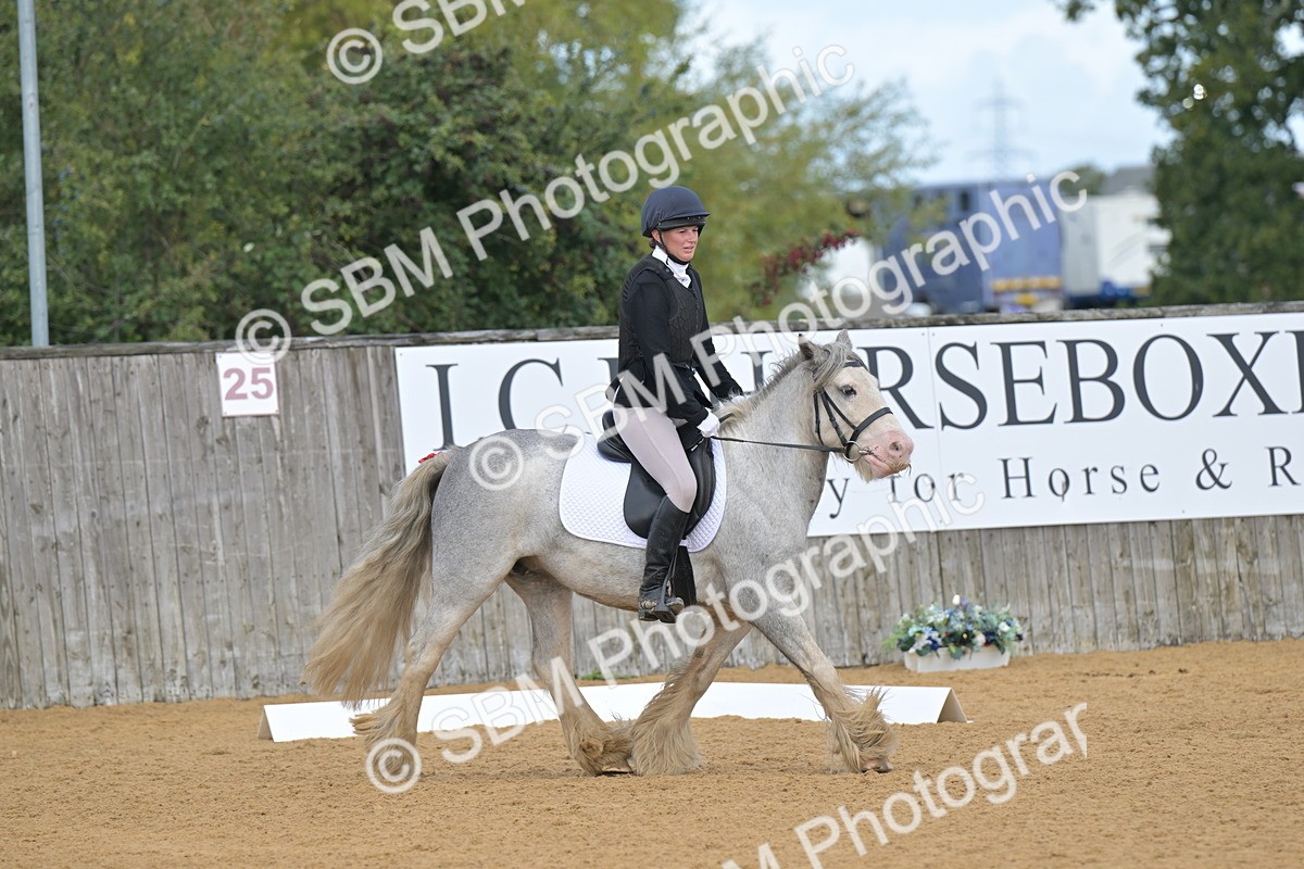 SBM_03733 - D2 - Small Tour Championship Intro 2