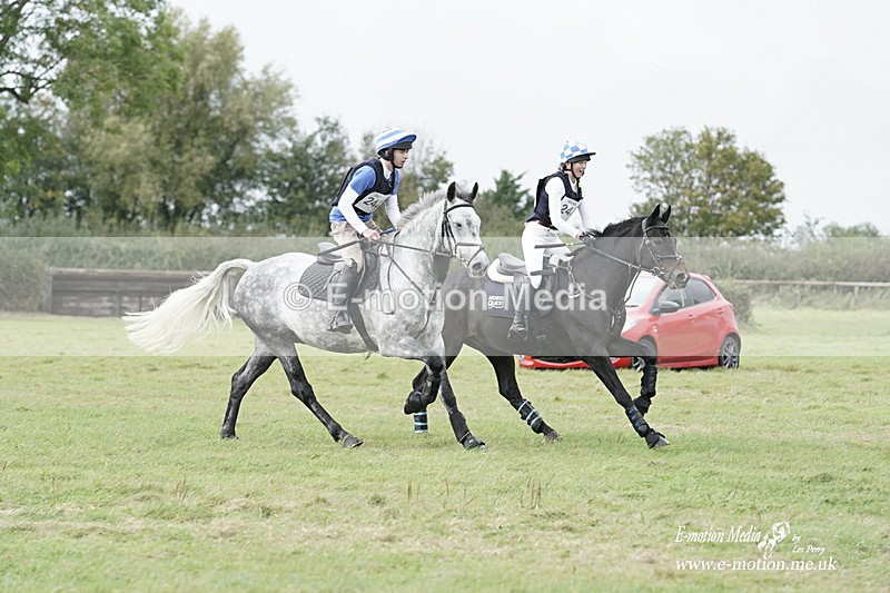  WWHT 031021 3577 - Intermediate Pairs (0.90m) 03/10/21