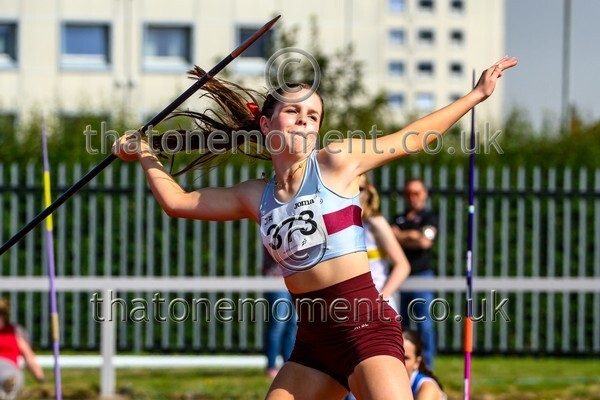 Age25SUN-928850 - Field Female Set Two