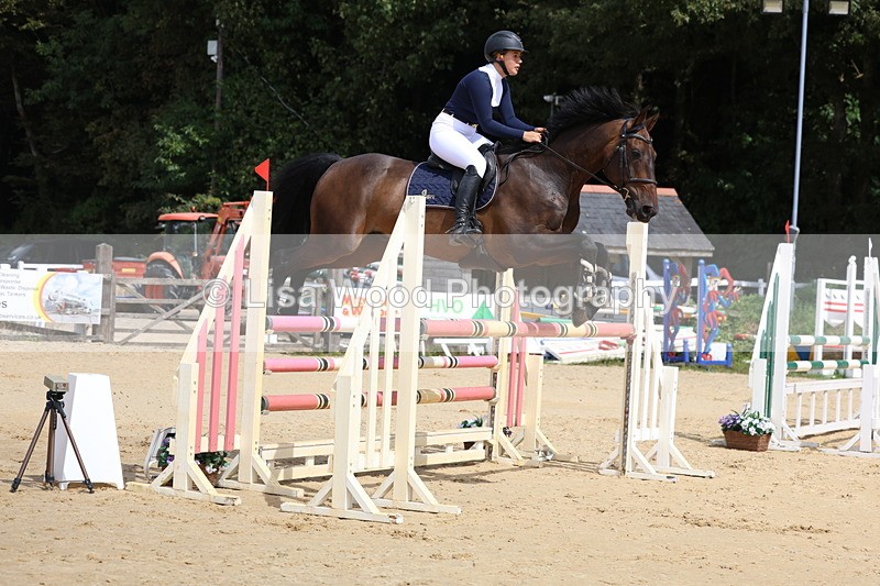 3E7A4088 - Class 7: Senior Newcomers/1.10m open