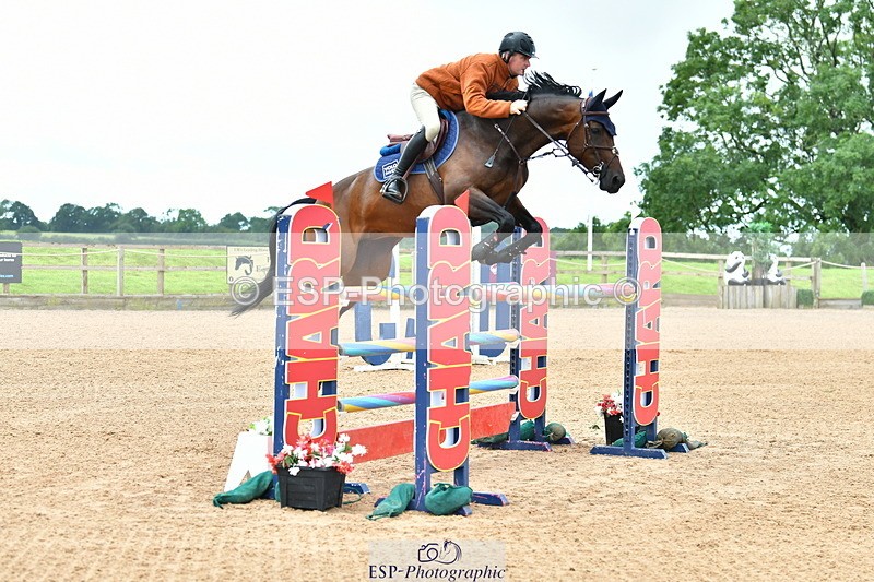 230723A-093427-10584 - Cls 4, 2 Star Small 1.30m