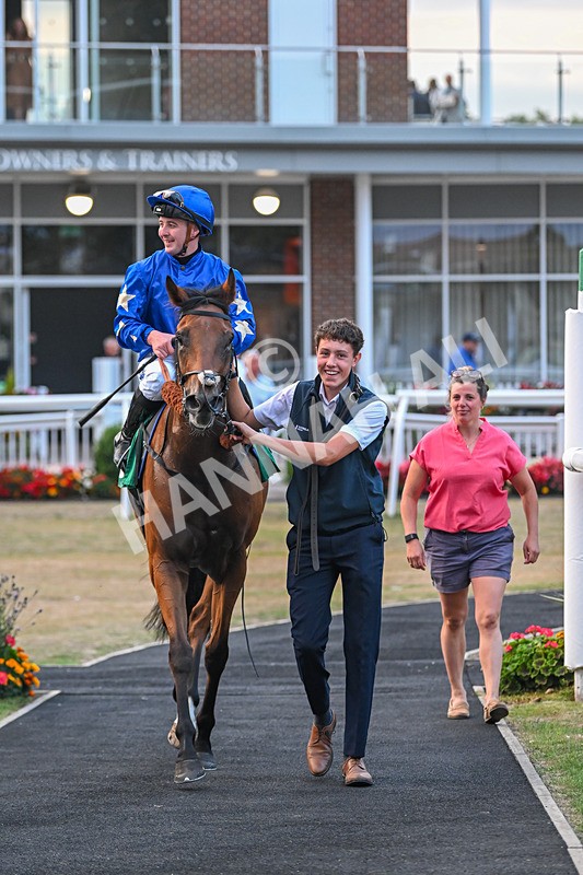 150825-Race 5-Jez Bomb-3050 - Race 5