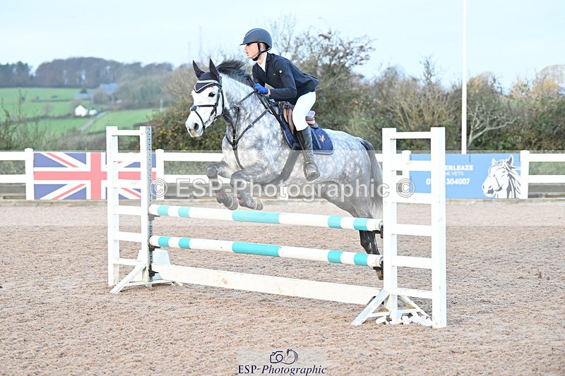 231119A-084052-04182 - Sun Cls 2 British Novice & 80cm Open