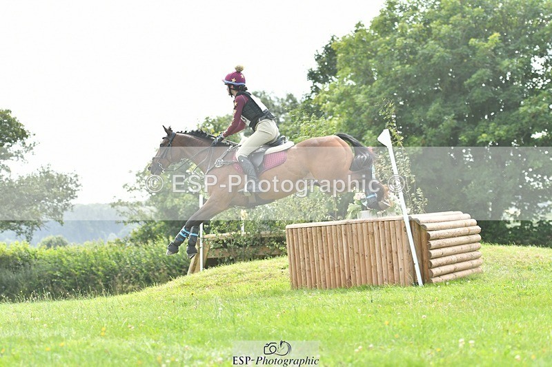 240803-145903-08104 - 173-Grace_Tucker-UPDOWN_DAI