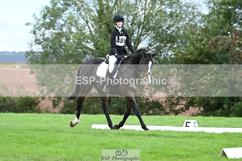 231020-124006-08156 - 489-MY.GALWAY.MAN-Daisy.Hood-DR