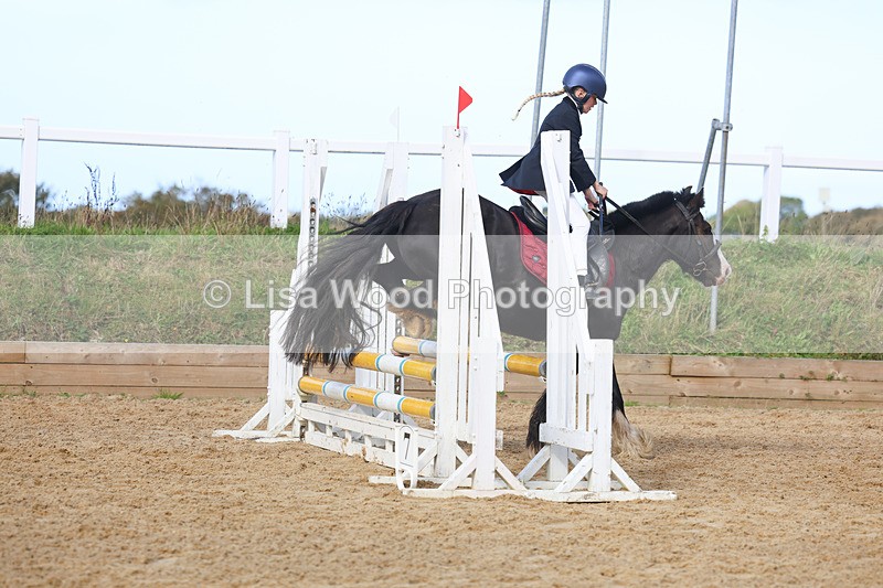 3E7A3300 - Class 4: 60cm Junior