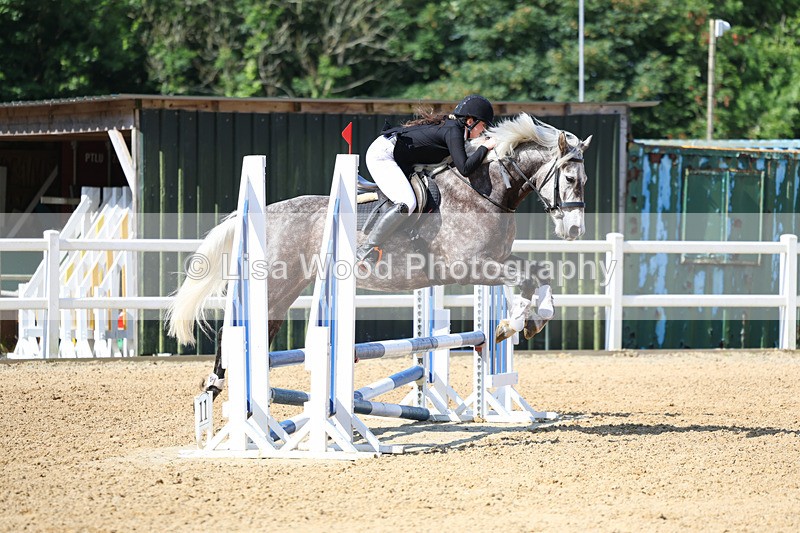 3E7A2524 - Class 2: 70cm Juniors and Seniors