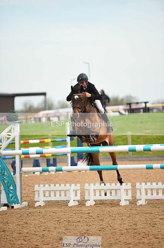 230504A-091530-00312 - Cls 8 Snr Foxhunter