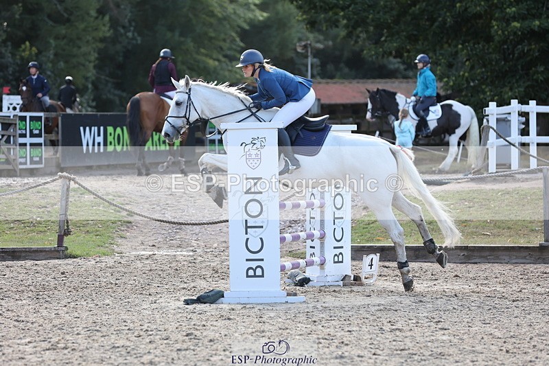 250831A-171420-11494 - Cls 45 Snr 90cm Grand Prix