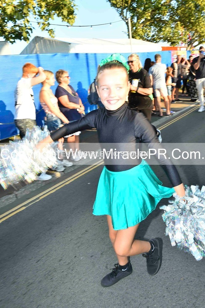 SH4_3555 - Carnival Procession.