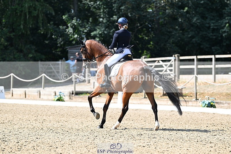 250810A-110905-05741 - 071-Abbie.NewburySeagry.Viceroy