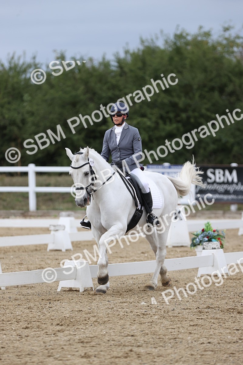 SBM_004283 - Class 9 - Novice 3 Champs