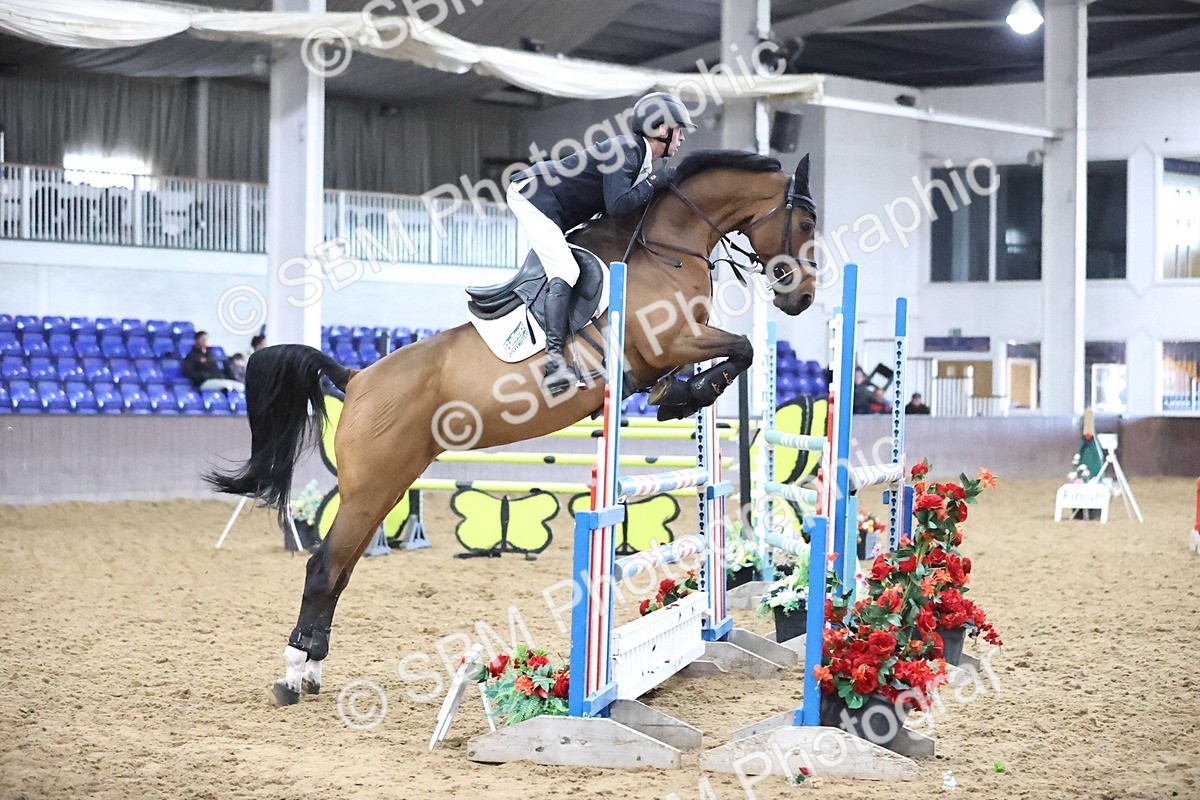 SBM_003922 - Class 12 - Senior Foxhunter 1.20m