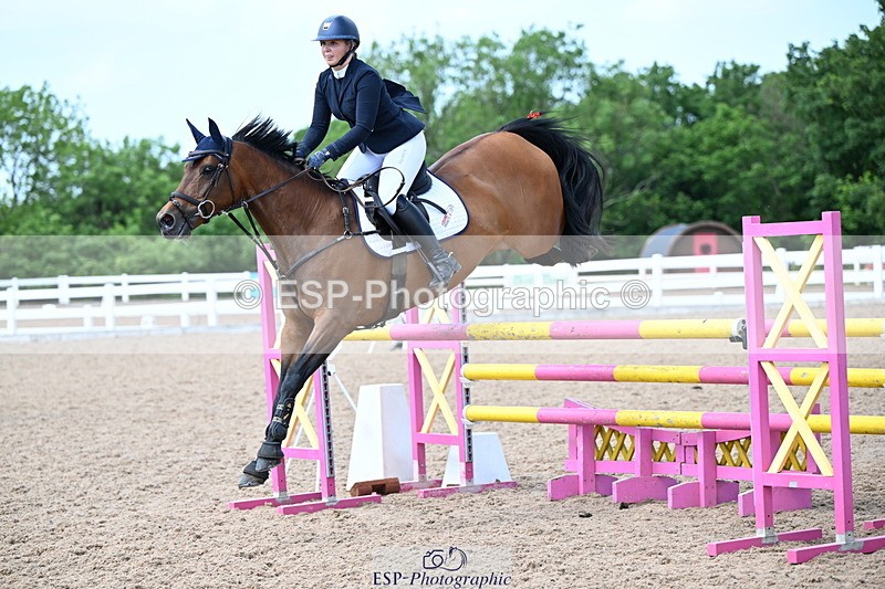 240605A-145910-00844 - Cls 4 Newcomers and 1.10m Open