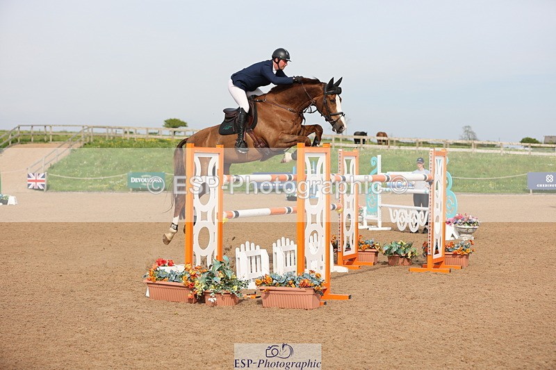 240511A-170107-15141 - Cls 38 National 1.40m Open