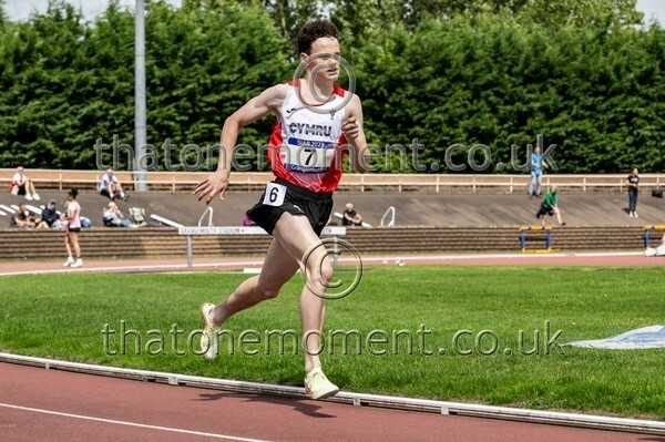 SIAB23-913916 - Track Male Set One