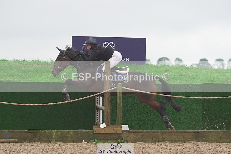 231017A-160508-07764 - Cls 31 Snr 1m Derby