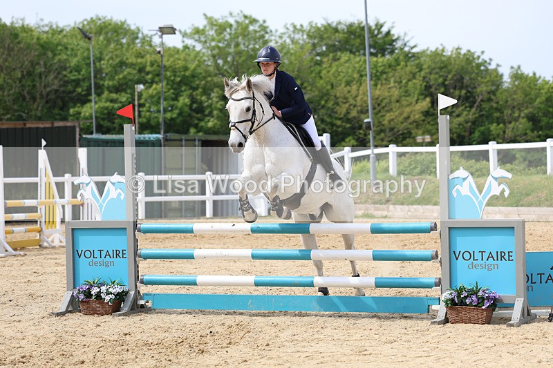 3E7A8826 - Class 4: Senior British Novice/90cm open