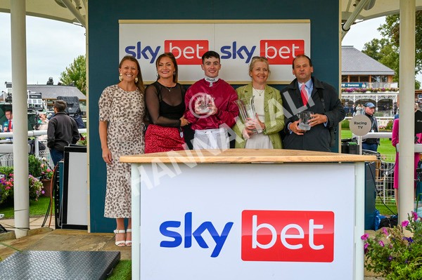 210824-Race 5-Extensio-5826 - Race 5 4.10pm Sky Bet Stayers Handicap