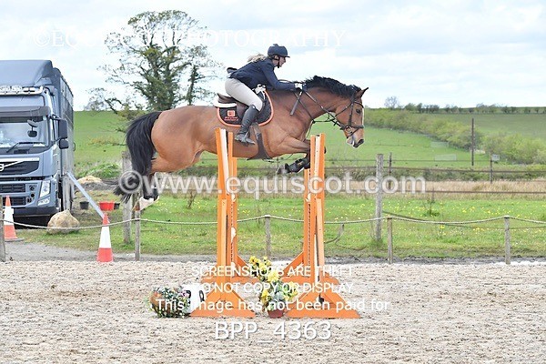 BPP_4363 - CLASS 8 FRI Senior Foxhunter/ 1.20m Open