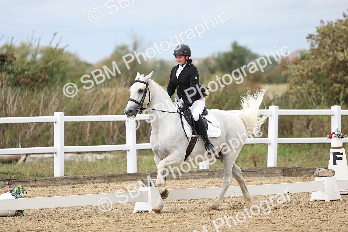 SBM_003739 - Class 8 - Novice 3 Champs