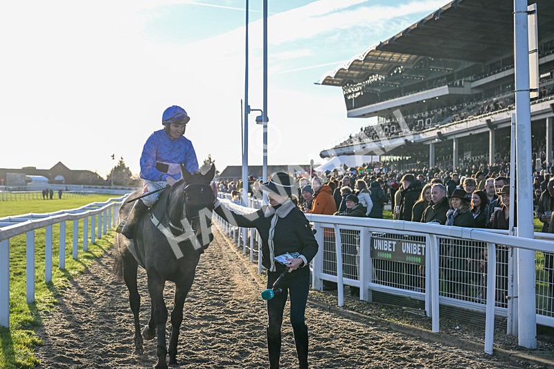 121225-Race 5-Can You Call-6111 - Race 5