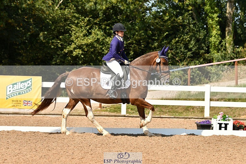 250817-150716-10409 - 182-Natalie.RosewarnePenpont.Fancy.That