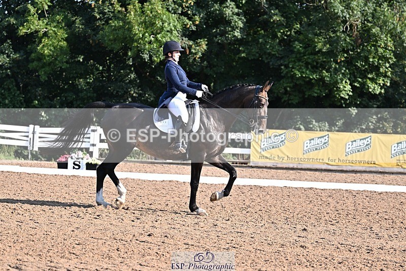 250816-090811-02166 - 013-Chloe.CocksIndulgence